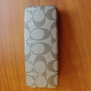 Coach Signature Logo Hard Clamshell Flip Top Eyeglass Case